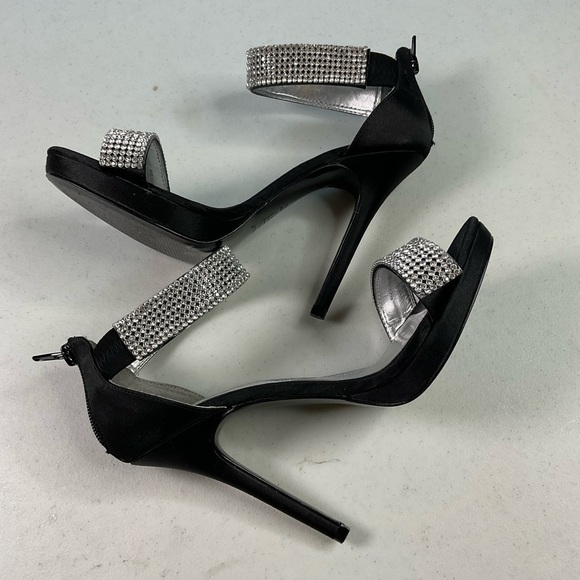 Party sparkle bling Nina Elegant Black and Silver sparkle Women's Heels - Picture 5 of 7